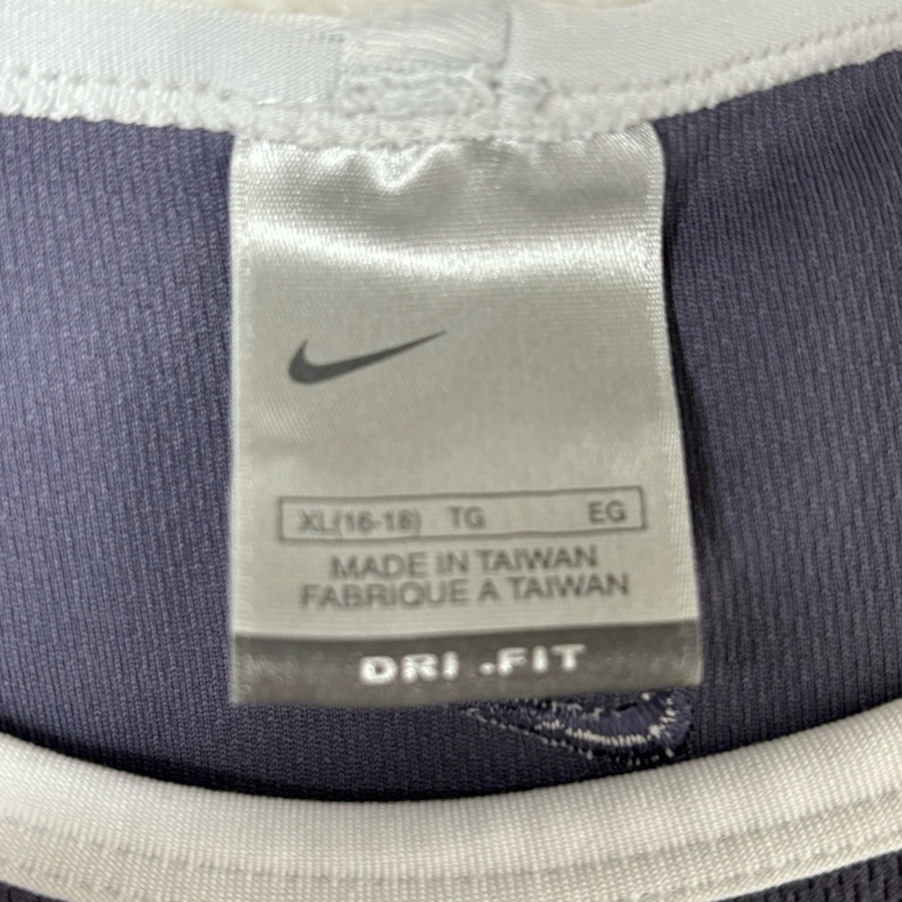 Women’s Nike Running Dri-Fit top X-Large - Picture 13 of 14